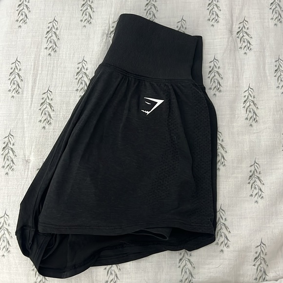 Gymshark shorts - Picture 2 of 2